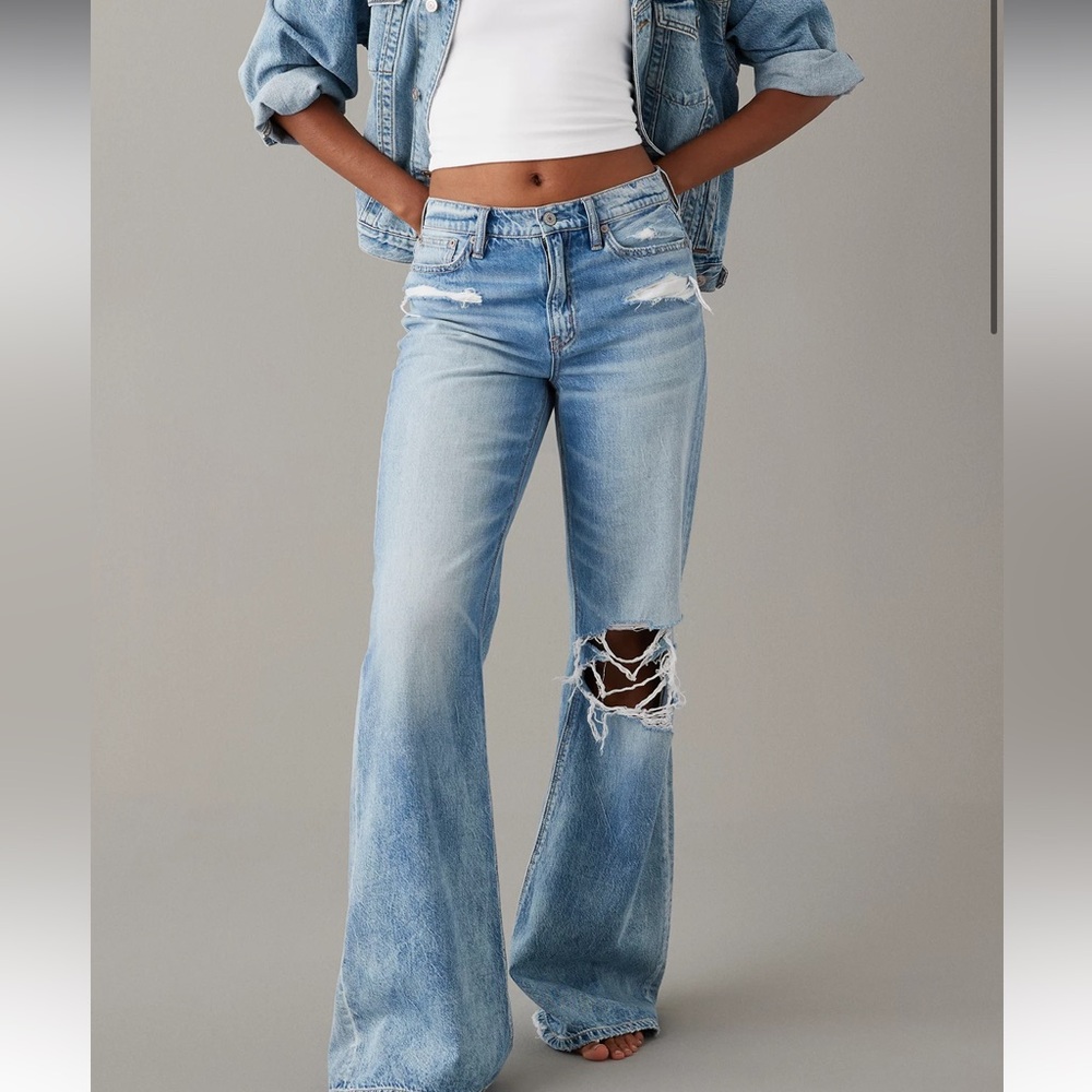 American Eagle Low Rise Baggy Flare Draped Ripped 4334 Size 6 Long